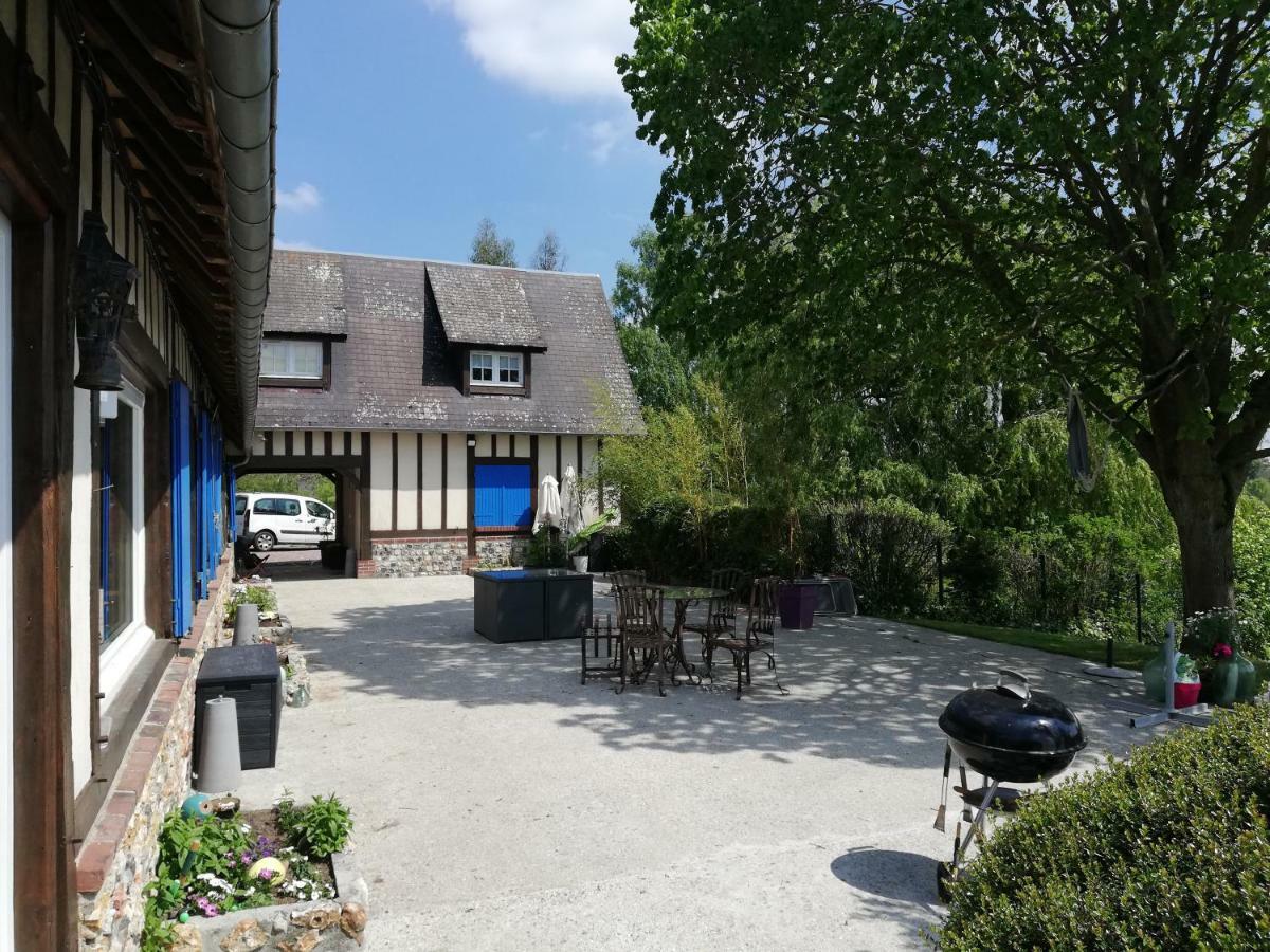 La Vallee Saint-Martin-Saint-Firmin Exterior photo